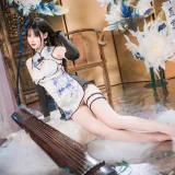 羽生三未《瓶儿·青花瓷旗袍》主题写真：25张全套美图