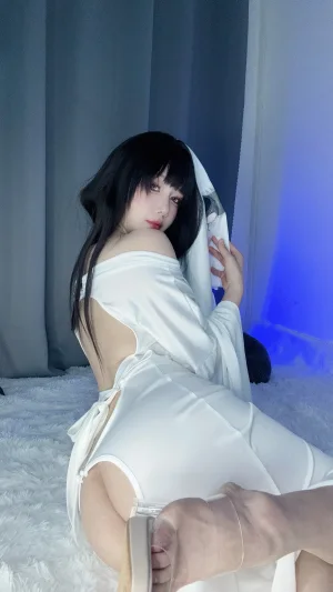 末夜《可爱捣蛋鬼·绝命幽灵娘》主题写真：25张全套美图，含6个视频