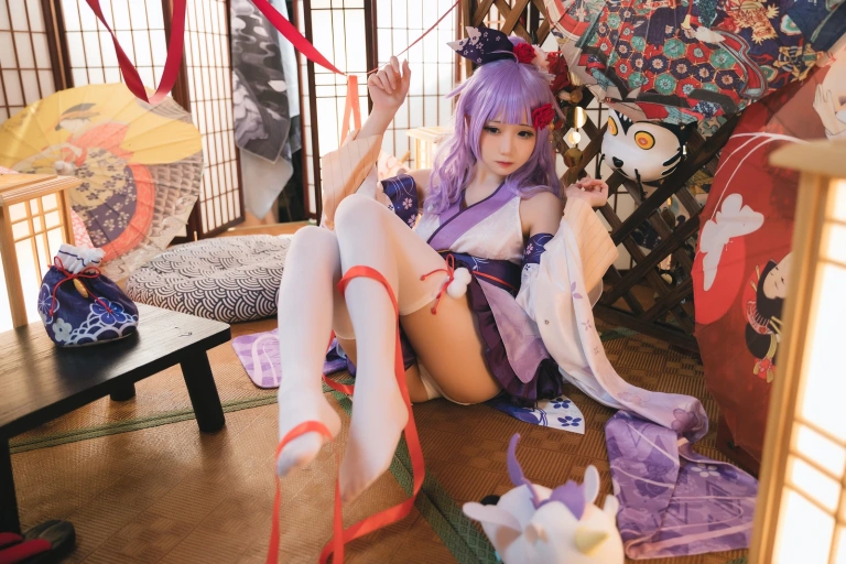 焖焖碳《独角兽和服》主题写真：30张全套美图