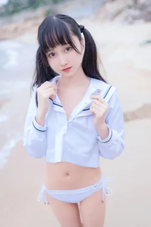 木棉棉《海边白色比基尼》主题写真：30张全套美图
