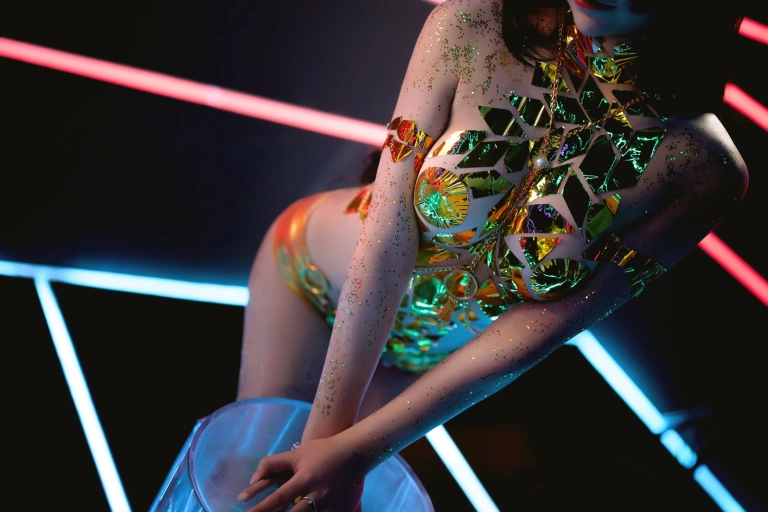 抱走莫子《金色传说》主题写真：35张全套美图