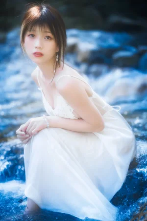 清青琴玖《静花照水》主题写真：37张全套美图