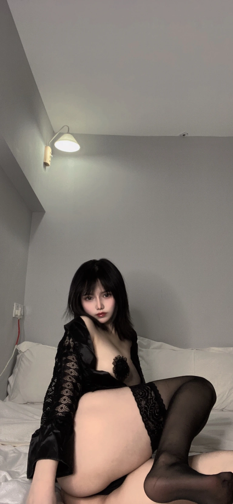 七月喵子《回家的诱惑》主题写真：46张全套美图