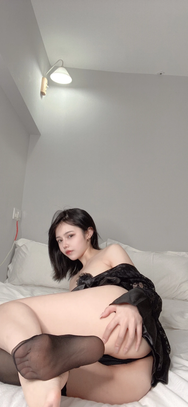 七月喵子《回家的诱惑》主题写真：46张全套美图
