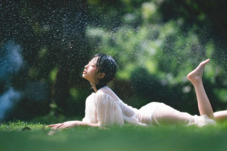 清水由乃《湿水洛丽塔》主题写真：61张全套美图，含1个视频