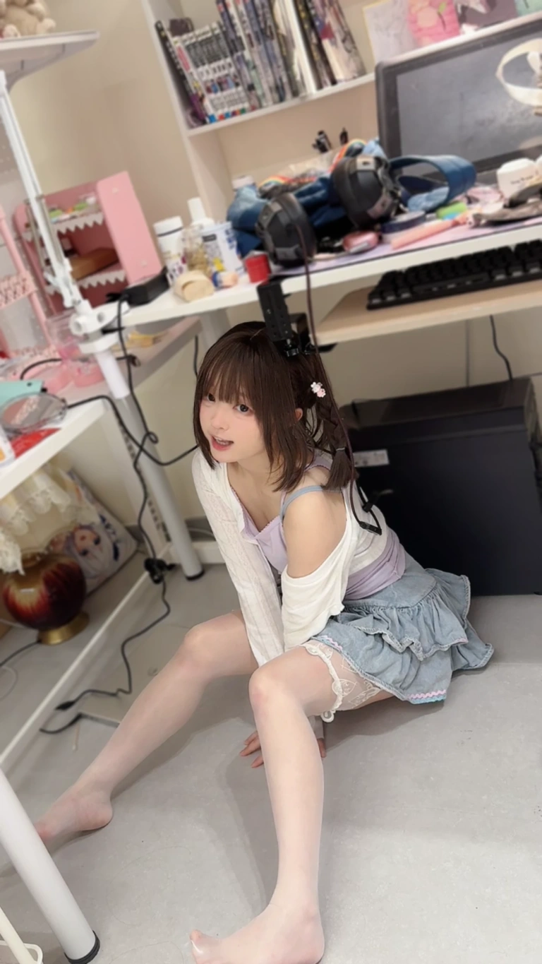 神沢永莉《香草芋泥》主题写真：87张全套美图，含4个视频