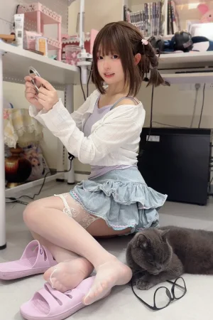 神沢永莉《香草芋泥》主题写真：87张全套美图，含4个视频