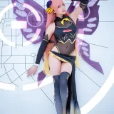 瓜希酱《LUKA 赛车》主题写真：22张全套美图