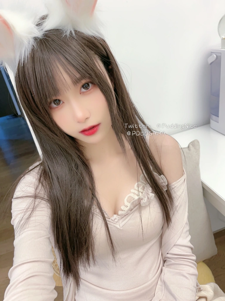 布丁大法《S3糯米糕》主题写真：35张全套美图，含3个视频
