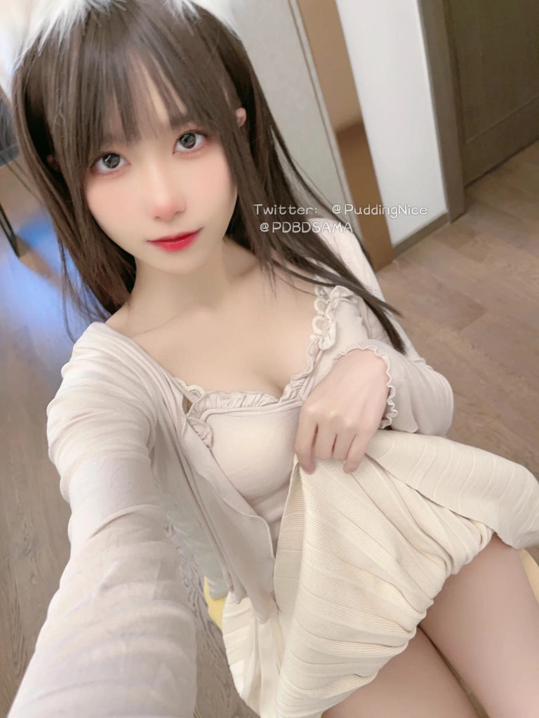 布丁大法《S3糯米糕》主题写真：35张全套美图，含3个视频