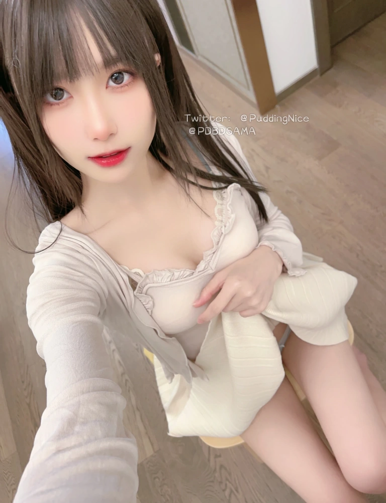 布丁大法《S3糯米糕》主题写真：35张全套美图，含3个视频