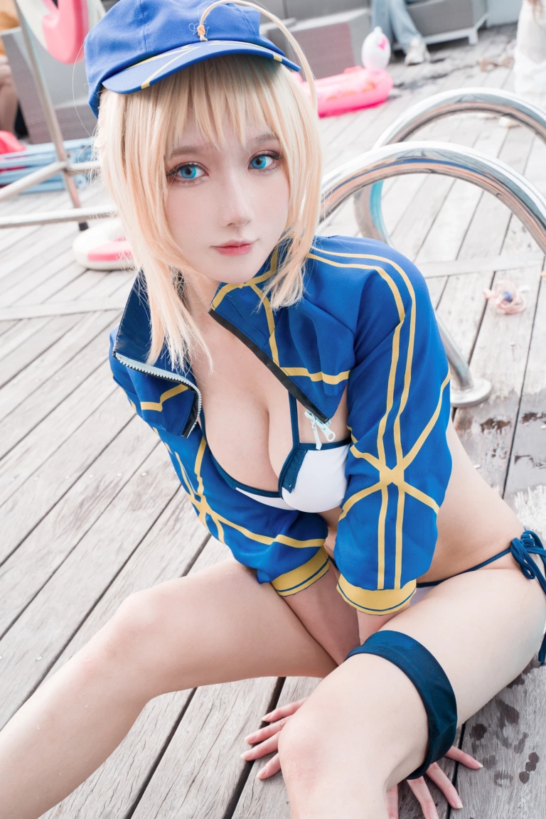 阿包也是兔娘《谜之女主角X毛水着》主题写真：25张全套美图