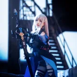 桜桃喵《斯卡蒂》主题写真：16张全套美图