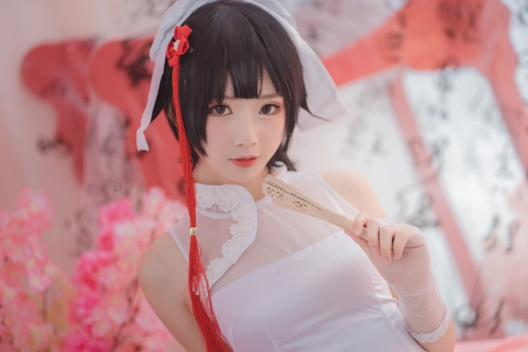 面饼仙儿《高雄旗袍》主题写真：20张全套美图