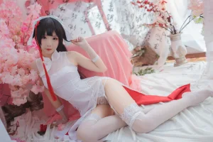 面饼仙儿《高雄旗袍》主题写真：20张全套美图
