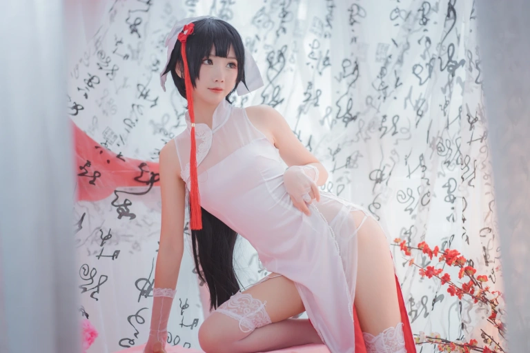 面饼仙儿《高雄旗袍》主题写真：20张全套美图
