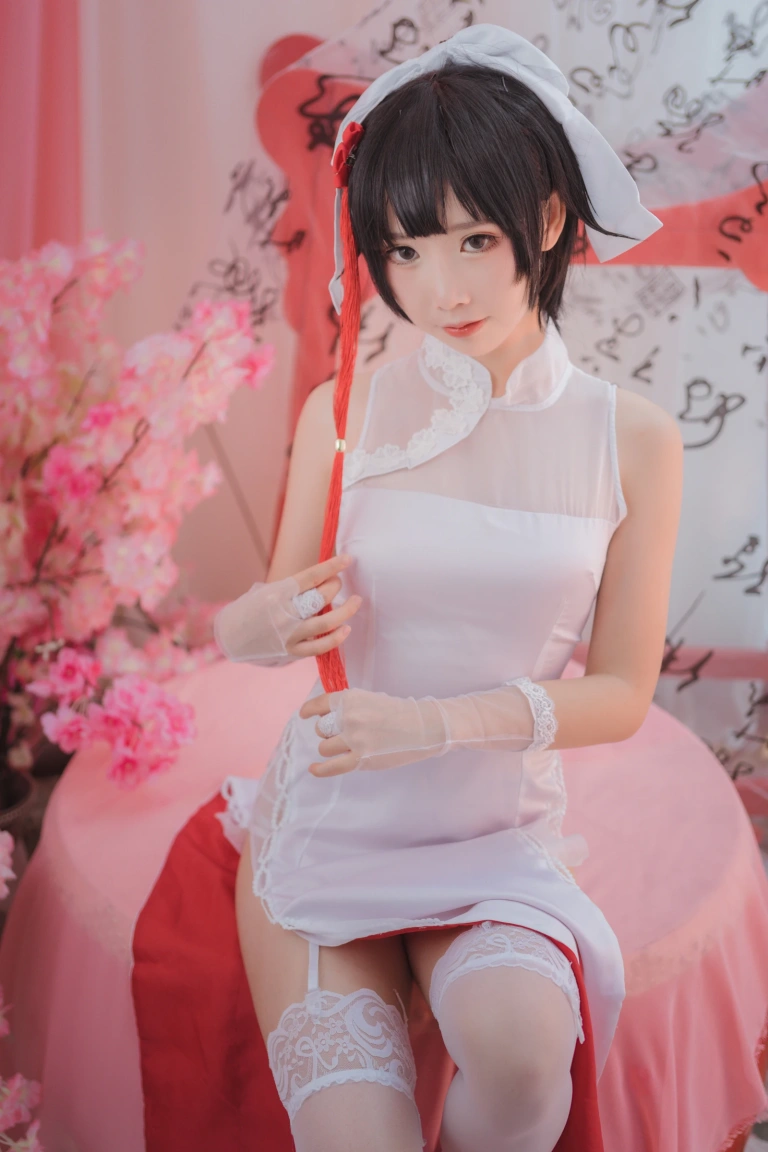 面饼仙儿《高雄旗袍》主题写真：20张全套美图