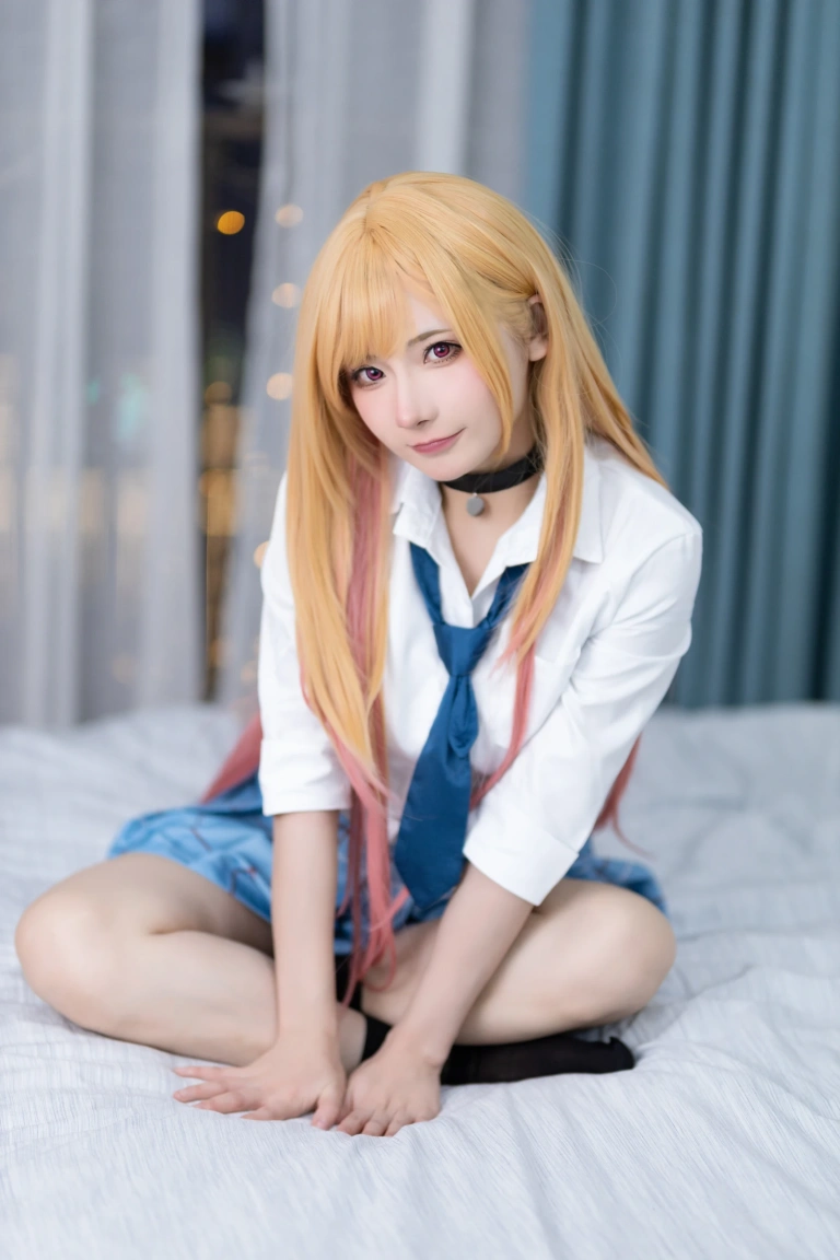 是三不是世《喜多川》主题写真：25张全套美图