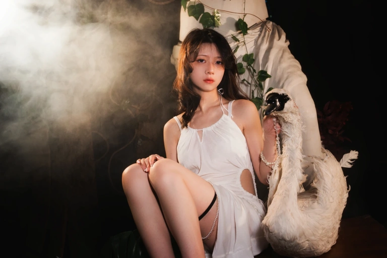 清青琴玖《阿佛洛狄忒》主题写真：27张全套美图