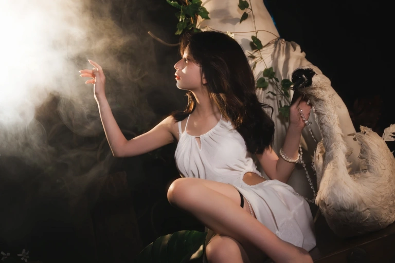 清青琴玖《阿佛洛狄忒》主题写真：27张全套美图