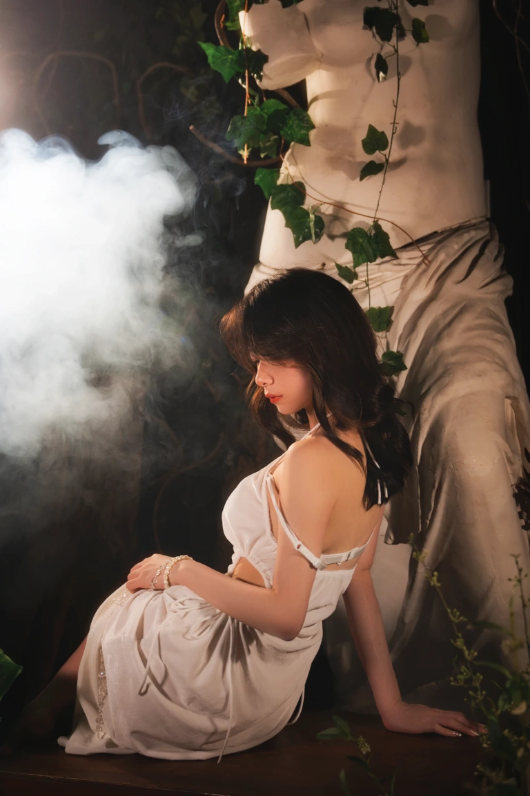 清青琴玖《阿佛洛狄忒》主题写真：27张全套美图