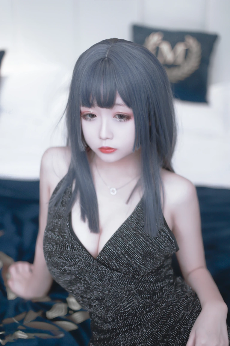 日奈娇(椎名莜)《黑色礼服》主题写真：40张全套美图