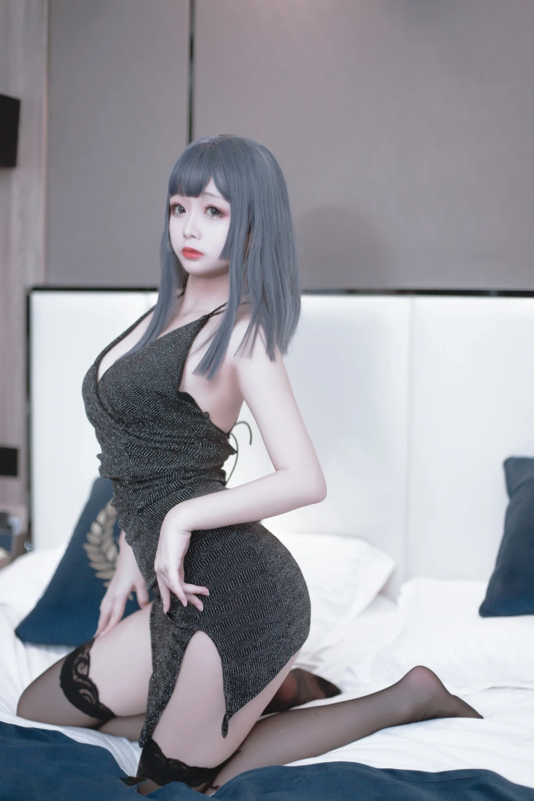 日奈娇(椎名莜)《黑色礼服》主题写真：40张全套美图