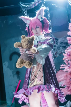 小和甜酒《巫恋》主题写真：44张全套美图