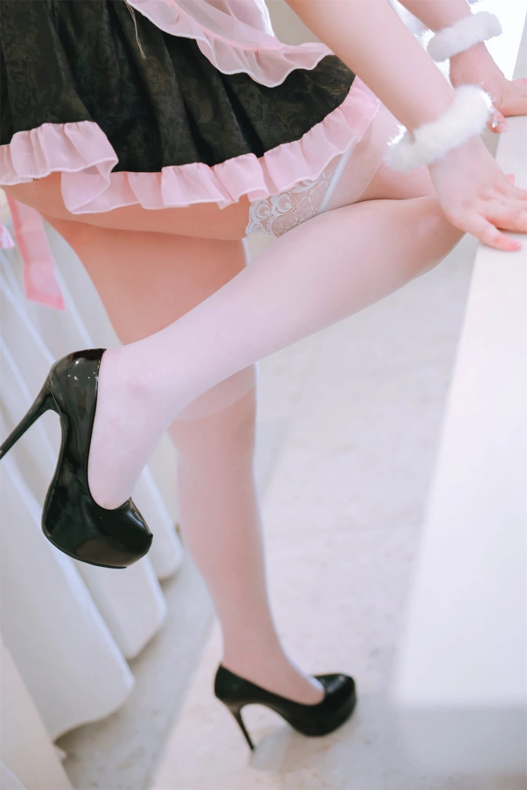 恩田直幸《猫耳黑粉女仆》主题写真：45张全套美图