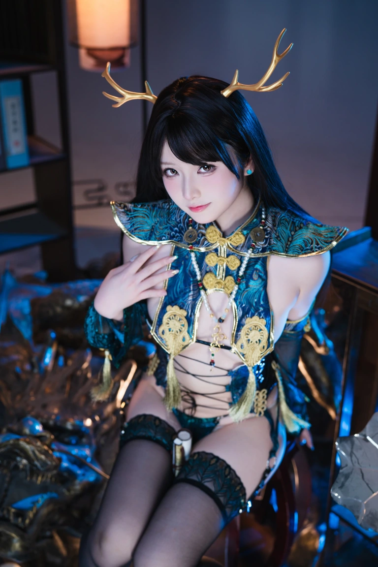 屿鱼《珑》主题写真：50张全套美图