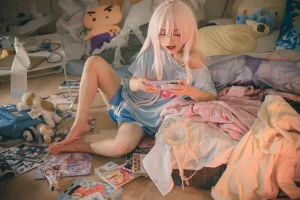 神沢永莉《别当欧尼酱》主题写真：55张全套美图，含3个视频