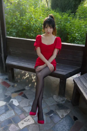 小女巫露娜《户外小红裙》主题写真：66张全套美图