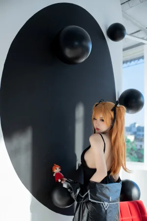 焖焖碳《EVA 明日香》主题写真：29张全套美图