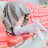 木棉棉《灰色JK制服》主题写真：38张全套美图