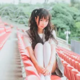 木棉棉《灰色JK制服》主题写真：38张全套美图
