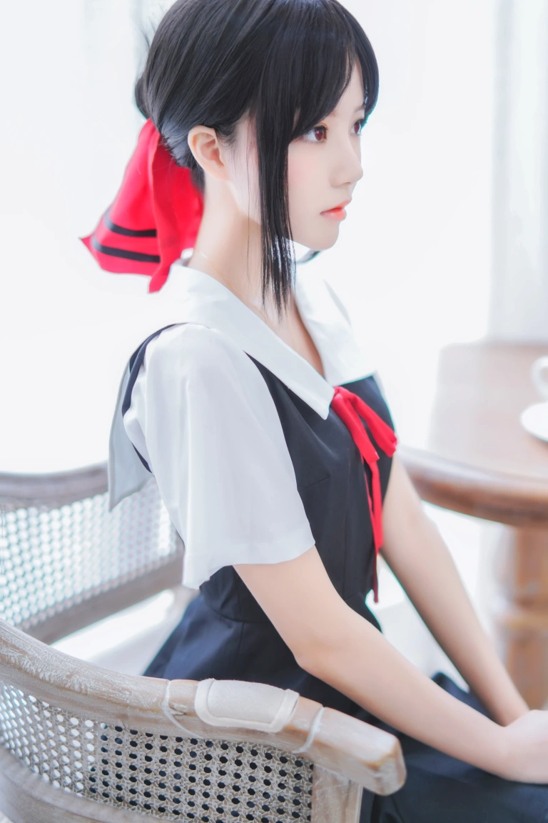 桜桃喵《四宫辉夜》主题写真：10张全套美图