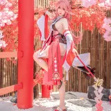 焖焖碳《八重神子》主题写真：15张全套美图