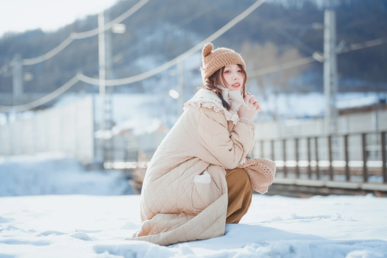 清青琴玖《情书》主题写真：21张全套美图
