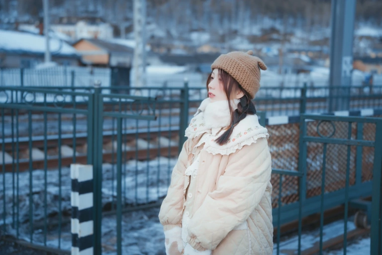 清青琴玖《情书》主题写真：21张全套美图