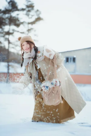 清青琴玖《情书》主题写真：21张全套美图