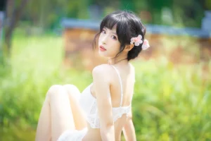 清水由乃《蕾丝花园》主题写真：34张全套美图