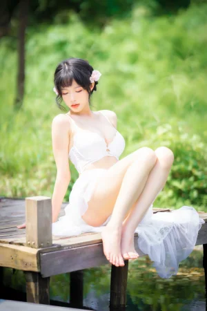 清水由乃《蕾丝花园》主题写真：34张全套美图