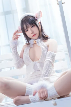 虎森森《小羊奶昔》主题写真：40张全套美图