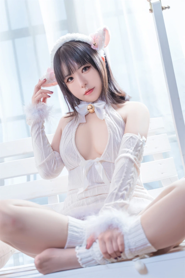 虎森森《小羊奶昔》主题写真：40张全套美图