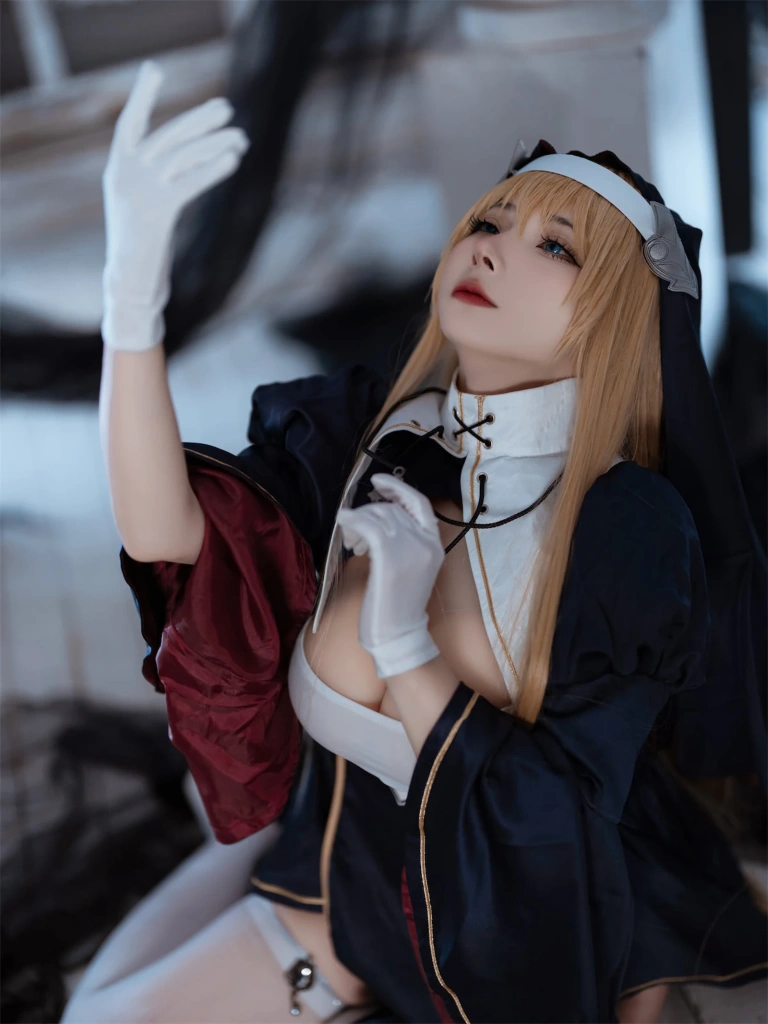 是三不是世《夏洛特修女》主题写真：48张全套美图