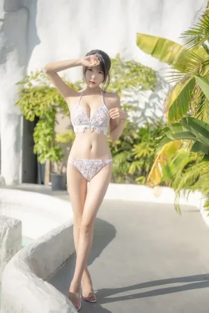 香草喵露露《小鹿乱撞 泳装》主题写真：65张全套美图