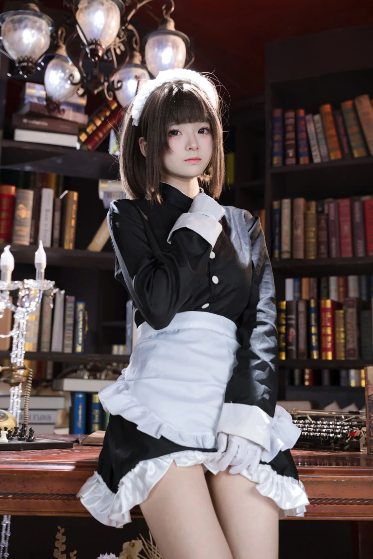 九柒喵《女仆教育 没落贵族·琉璃川椿》主题写真：66张全套美图
