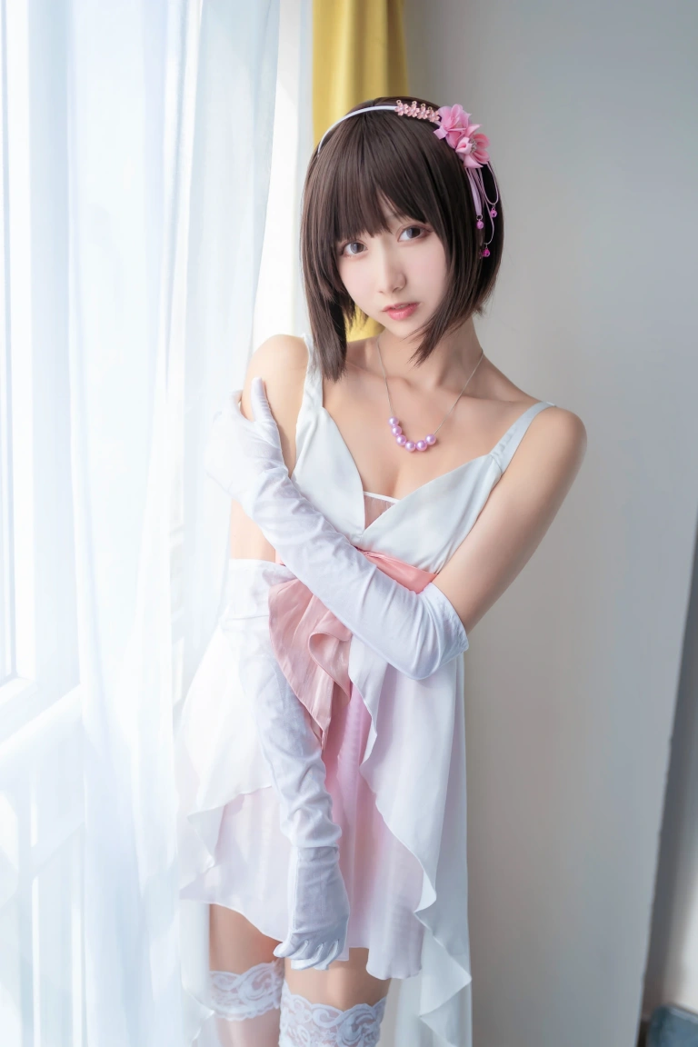木棉棉《加藤惠cos（礼服+内衣）》主题写真：68张全套美图
