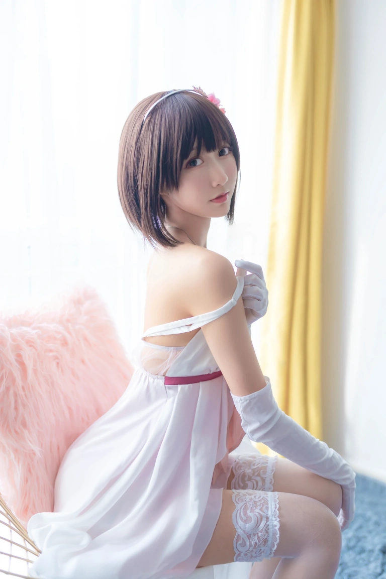 木棉棉《加藤惠cos（礼服+内衣）》主题写真：68张全套美图