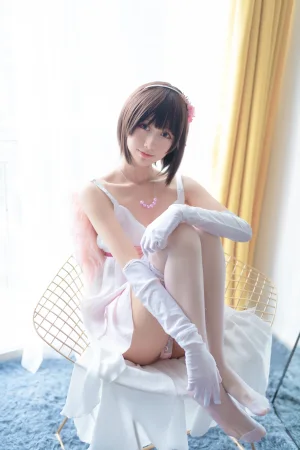 木棉棉《加藤惠cos（礼服+内衣）》主题写真：68张全套美图